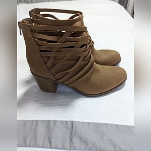 American Rag Womens Varya Closed Toe Ankle Fashion Boots, Tan PU, Size 9.5.